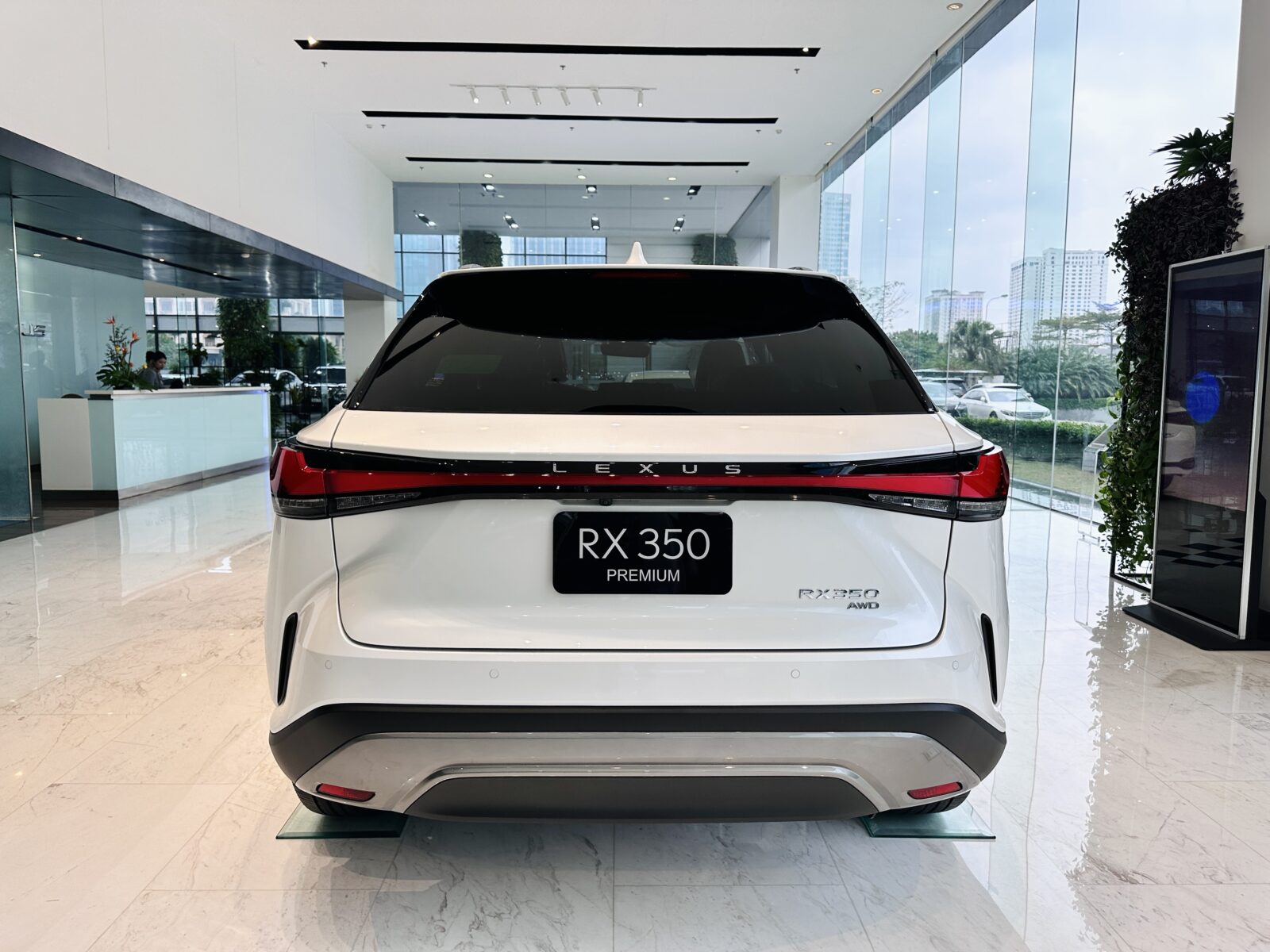 Đu&ocirc;i Xe Lexus RX 350 Premium