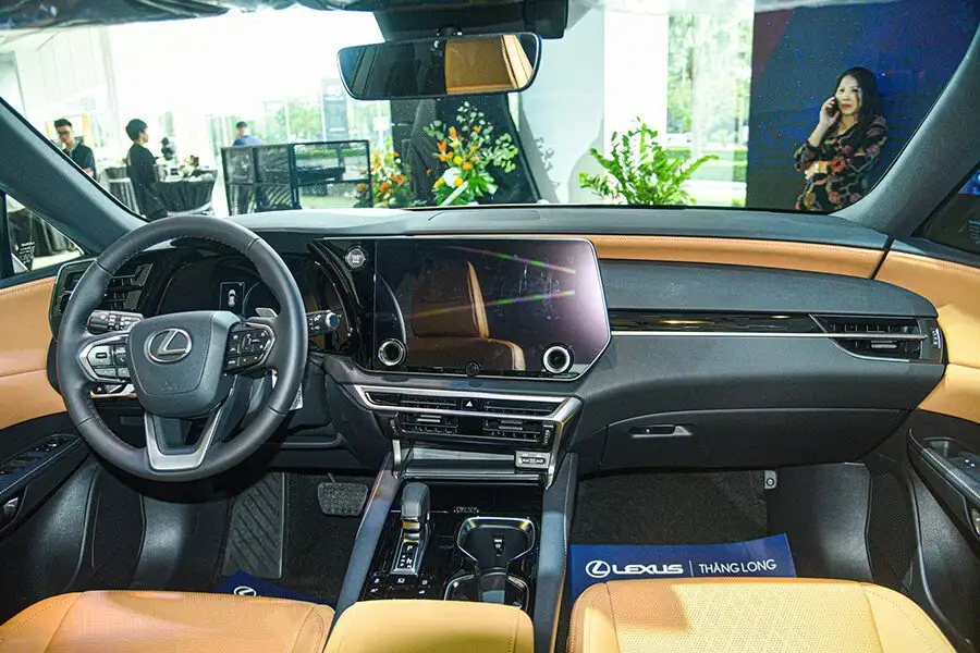 Lexus RX350 2025 Việt Nam: Kh&aacute;m Ph&aacute; Chi Tiết 4 Phi&ecirc;n Bản v&agrave; Gi&aacute; B&aacute;n Mới Nhất