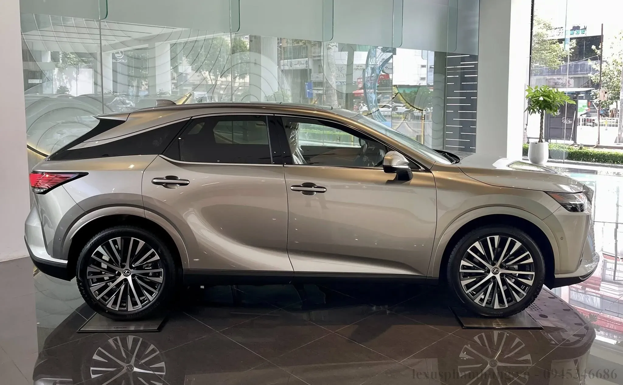 Lexus RX350h Luxury