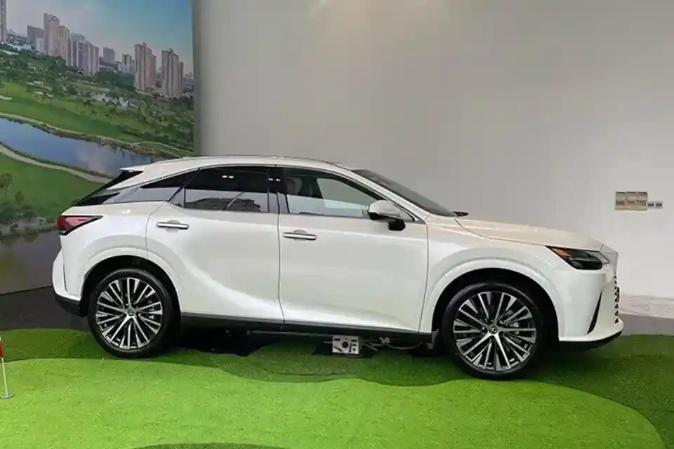 rx350-pre-ngoai-that-va-noi-that-lexus-rx350-premium-5